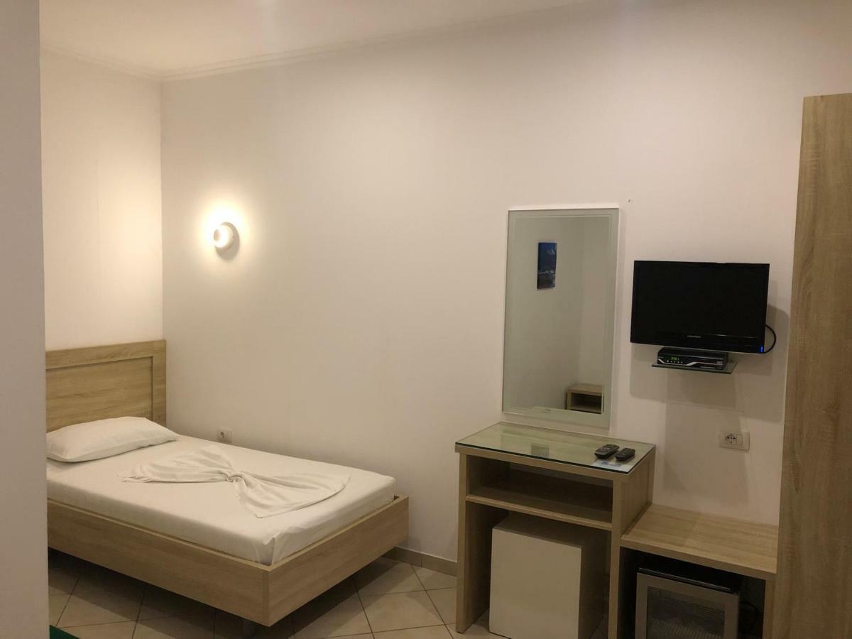 Hotel Jon Dhërmi 외부 사진